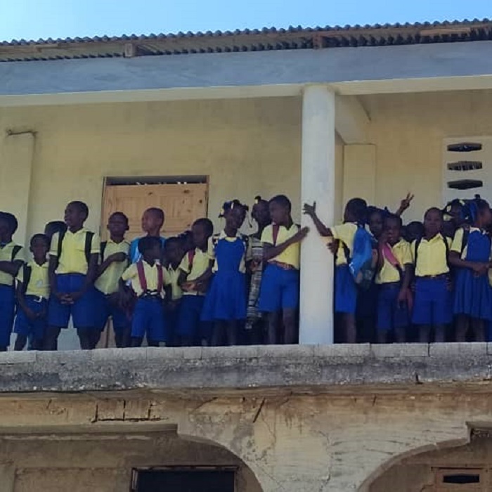 Reconstrucción de Escuela Primaria Embouchure