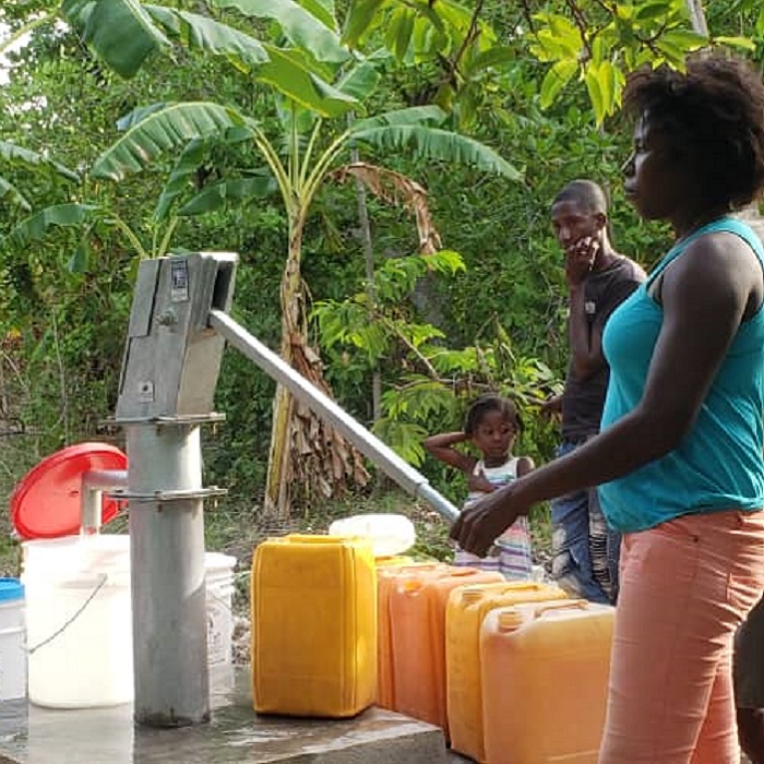 Acceso sostenible al agua potable 